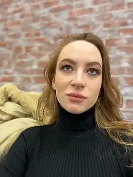  AngelMoon  online show from December 18, 3:45 am