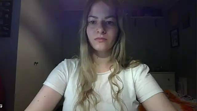 Snapshot of ROSIEx_sweet chatting on October 27, 7:45 am ROSIEx sweet online show from October 27, 7:45 am