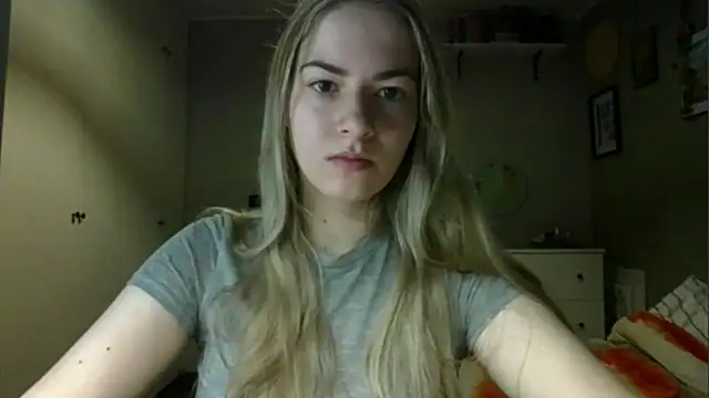 Snapshot of ROSIEx_sweet chatting on December 22, 8:11 am ROSIEx sweet online show from December 22, 8:11 am