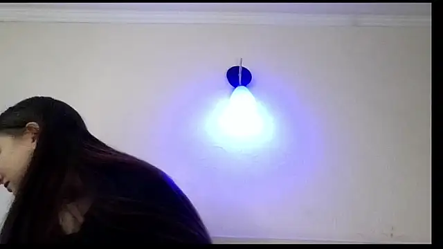 kila lo online show from February 16, 2:10 pm