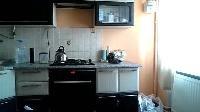 kila lo online show from February 14, 2:58 pm