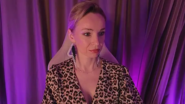 bubbling crush online show from March 1, 9:59 pm