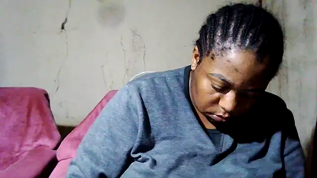 bustyboobs6 online show from September 17, 10:00 pm