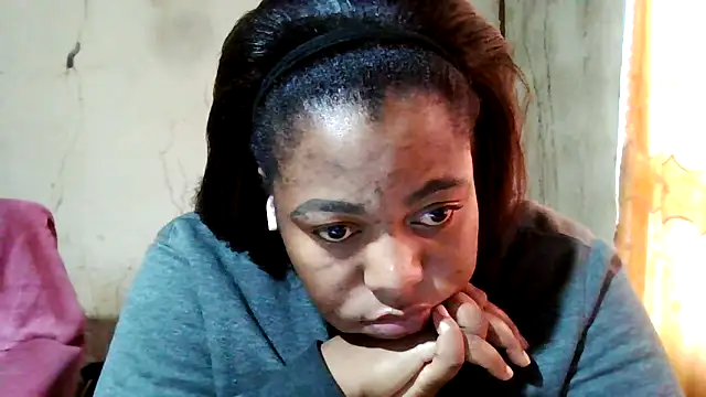 bustyboobs6 online show from September 30, 5:34 am