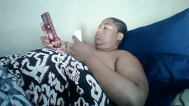 Snapshot of bustyboobs6 chatting on December 16, 10:53 am bustyboobs6 online show from December 16, 10:53 am