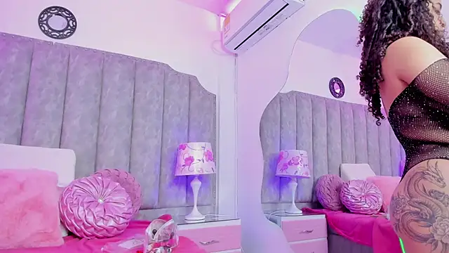 CoralHarmon online show from March 22, 2:14 pm