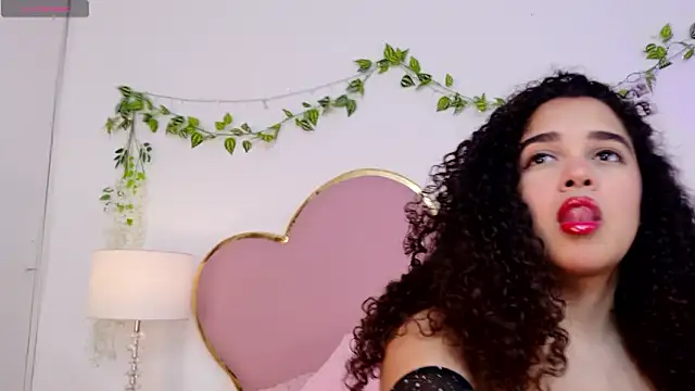 CoralHarmon online show from February 10, 8:35 pm