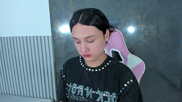 lana boomer online show from November 11, 8:09 pm