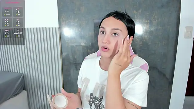 lana boomer online show from January 10, 8:10 pm