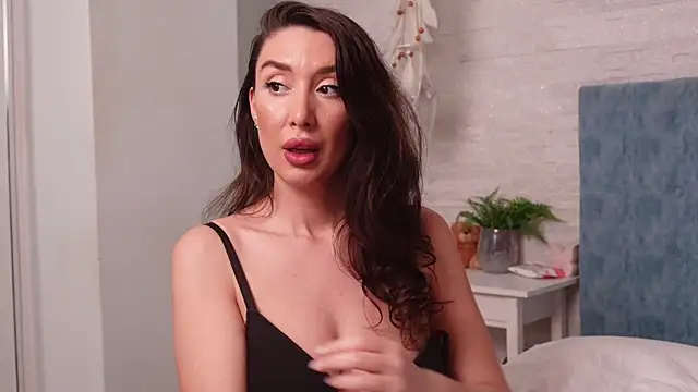 LeylaGracey online show from January 10, 7:35 am