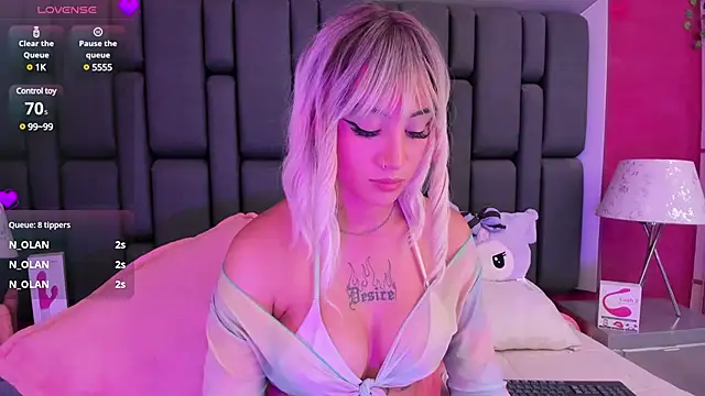 MadissonRey online show from January 14, 4:18 pm