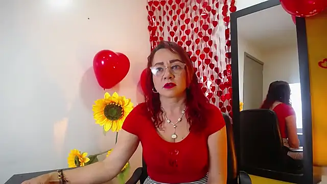 Snapshot of Lupiita223 chatting on February 13, 1:07 pm Lupiita223 online show from February 13, 1:07 pm