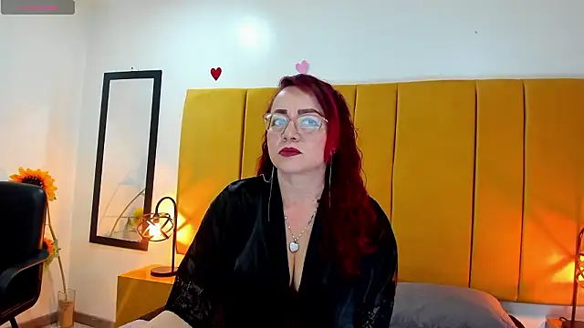 Snapshot of Lupiita223 chatting on March 23, 12:53 pm Lupiita223 online show from March 23, 12:53 pm