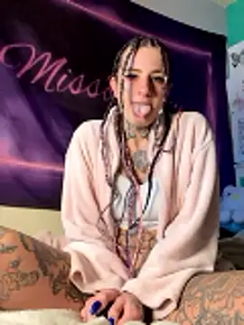 BlazyKitsune- online show from January 7, 11:23 am