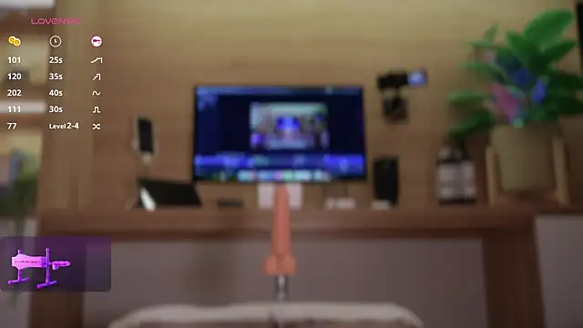 Snapshot of lana_kane_ chatting on October 12, 5:45 pm lana kane online show from October 12, 5:45 pm