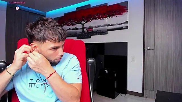 Snapshot of nick_klaus chatting on March 16, 10:25 pm nick klaus online show from March 16, 10:25 pm