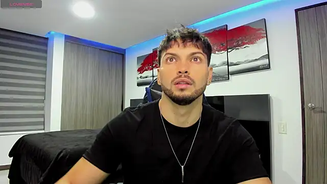 Snapshot of nick_klaus chatting on April 3, 12:19 am nick klaus online show from April 3, 12:19 am