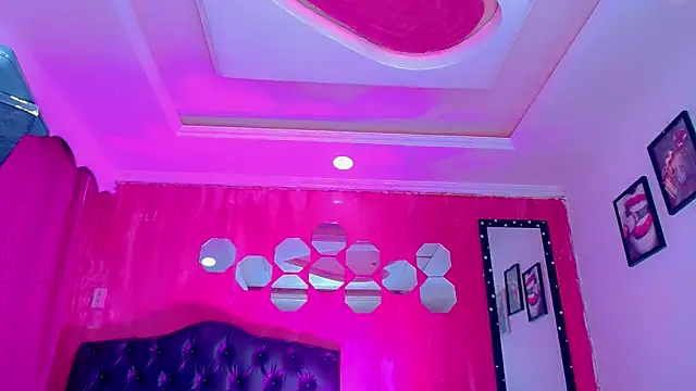 TiffanyMackensyy online show from February 26, 1:15 am