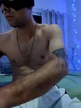 Snapshot of casaloucuras chatting on December 29, 2:49 am casaloucuras online show from December 29, 2:49 am