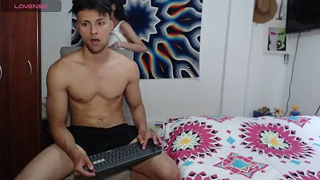 Snapshot of AshleyandTyler chatting on January 26, 8:13 pm AshleyandTyler online show from January 26, 8:13 pm