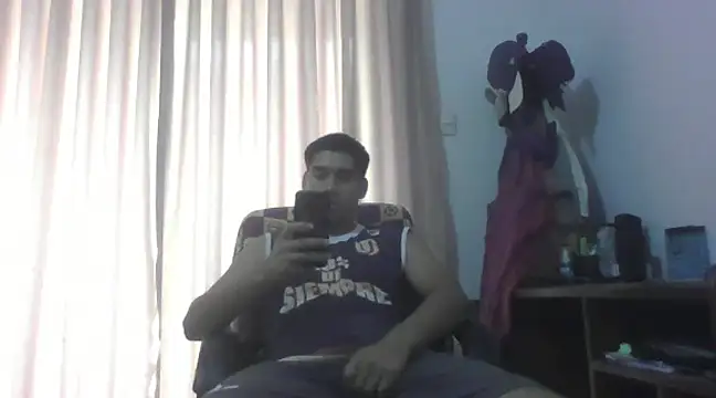 estudiante69 online show from February 12, 5:05 pm