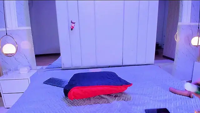 Snapshot of Parismorelli1 chatting on December 22, 7:27 am Parismorelli1 online show from December 22, 7:27 am