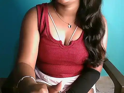 Snapshot of ursunny007 chatting on January 5, 8:32 am ursunny007 online show from January 5, 8:32 am