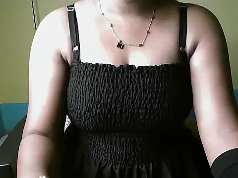 Snapshot of ursunny007 chatting on February 28, 1:36 pm ursunny007 online show from February 28, 1:36 pm
