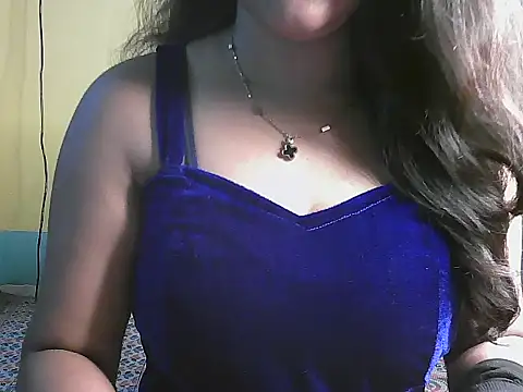 Snapshot of ursunny007 chatting on March 5, 6:01 pm ursunny007 online show from March 5, 6:01 pm