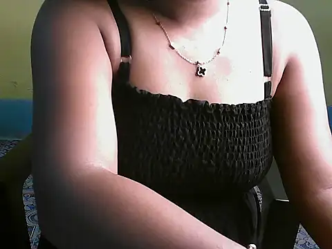 Snapshot of ursunny007 chatting on March 13, 5:18 pm ursunny007 online show from March 13, 5:18 pm