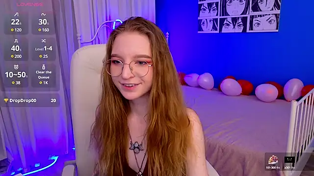 Snapshot of VioletShine chatting on February 14, 2:54 pm VioletShine online show from February 14, 2:54 pm