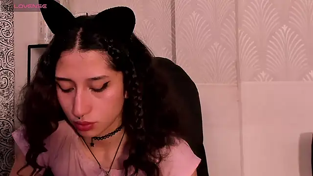 Queenjenn   online show from March 2, 7:54 am