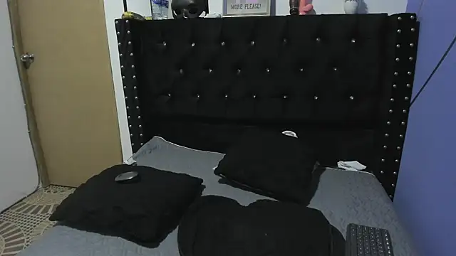 SarayMoorex  online show from January 12, 11:26 pm