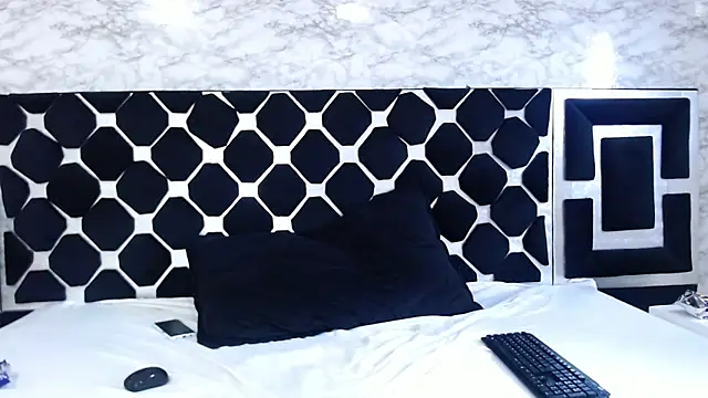 Snapshot of Candy_Bony chatting on January 11, 7:27 pm Candy Bony online show from January 11, 7:27 pm