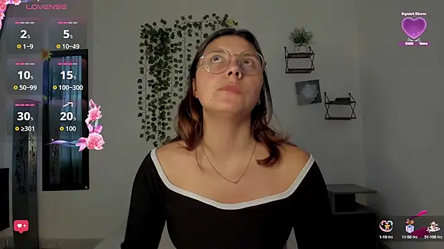 Noellesable online show from September 18, 5:26 pm