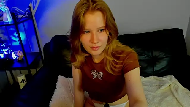 Snapshot of EvaStevs chatting on December 12, 8:21 pm EvaStevs online show from December 12, 8:21 pm