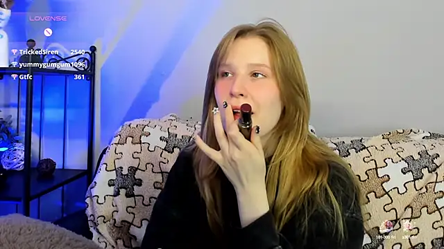 Snapshot of EvaStevs chatting on January 18, 12:24 am EvaStevs online show from January 18, 12:24 am