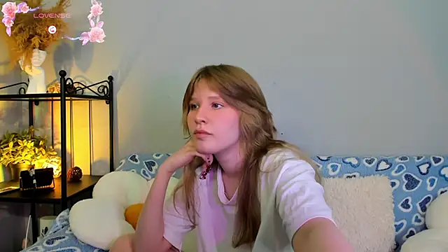 Snapshot of EvaStevs chatting on February 24, 1:02 am EvaStevs online show from February 24, 1:02 am