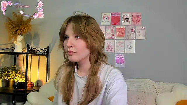 Snapshot of EvaStevs chatting on March 9, 12:00 am EvaStevs online show from March 9, 12:00 am