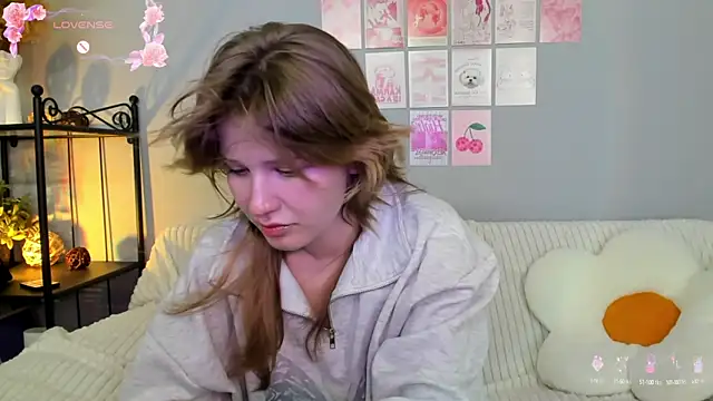 Snapshot of EvaStevs chatting on March 15, 1:52 am EvaStevs online show from March 15, 1:52 am
