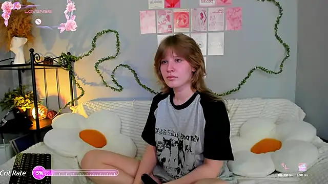 Snapshot of EvaStevs chatting on March 23, 2:04 am EvaStevs online show from March 23, 2:04 am