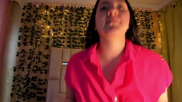 Snapshot of jenifer__power10 chatting on January 4, 1:10 pm jenifer power10 online show from January 4, 1:10 pm