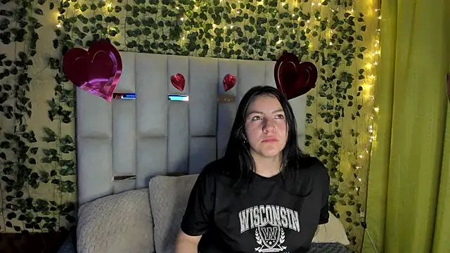 Snapshot of jenifer__power10 chatting on February 18, 12:06 pm jenifer power10 online show from February 18, 12:06 pm