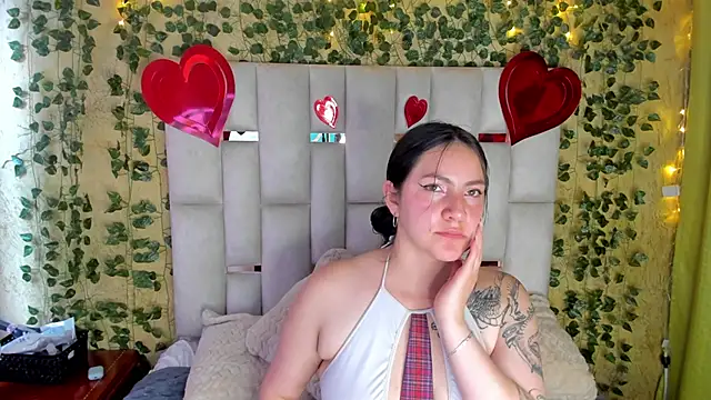 Snapshot of jenifer__power10 chatting on February 20, 6:02 pm jenifer power10 online show from February 20, 6:02 pm