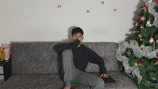 Snapshot of khonsu_s chatting on December 20, 7:54 pm khonsu s online show from December 20, 7:54 pm