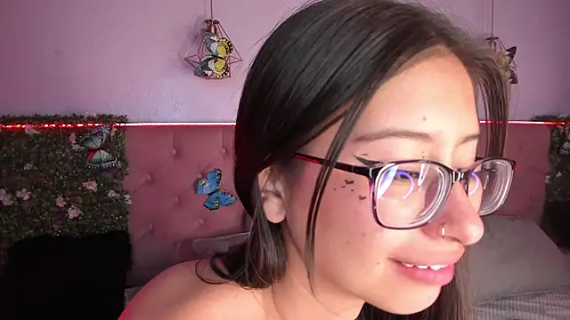 Anastasia Whitee online show from December 21, 12:31 am