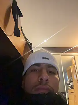 Snapshot of johnycash21 chatting on July 15, 9:31 pm johnycash21 online show from July 15, 9:31 pm