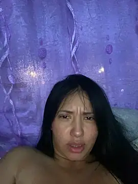 sweet kitty0110 online show from December 3, 9:22 am