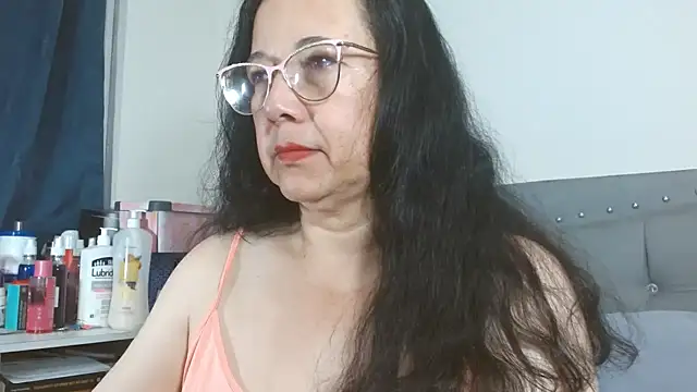 maturepriscila online show from January 6, 11:47 am