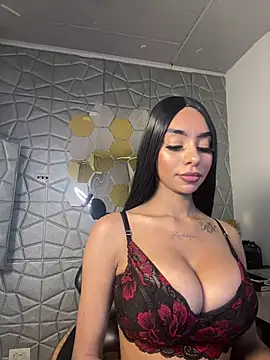 Tiffanny online show from March 3, 12:48 pm